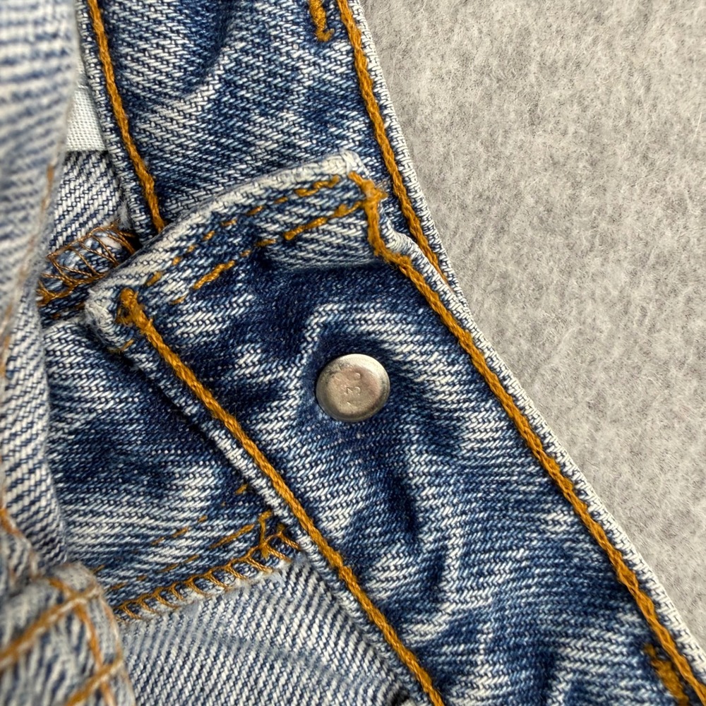 Vintage Levis 550 Jeans Mens 32x27 Medium Wash Relaxed Fit Orange Tab 90s Denim - Picture 13 of 16